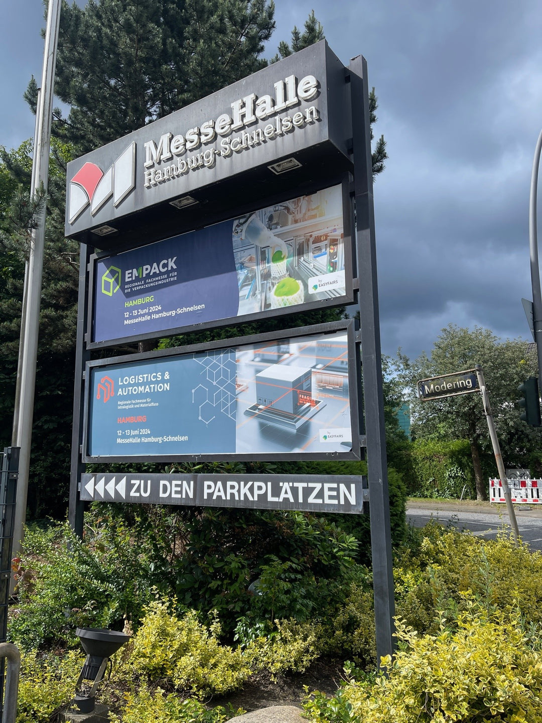 LOGISTICS & AUTOMATION